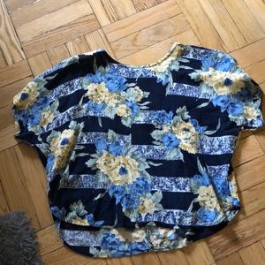 Vintage button back boxy top